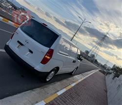 Hyundai H-1